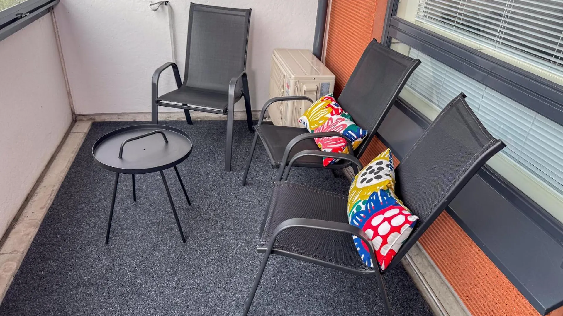 Top Floor Flat With Sauna, A/C & Free Parking Vantaa Finland